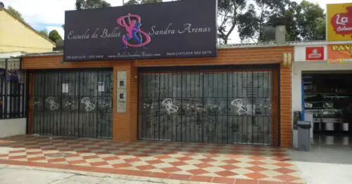 ESCUELA DE BALLET SANDRA ARENA ESCUELA DE BALLET SANDRA ARENA